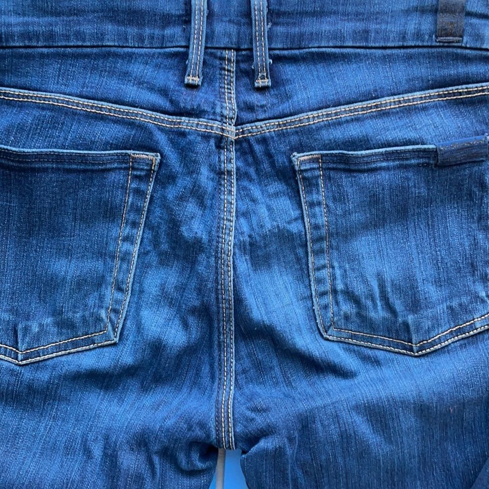7 For All Mankind Straight Leg- 29 - Picture 5 of 6